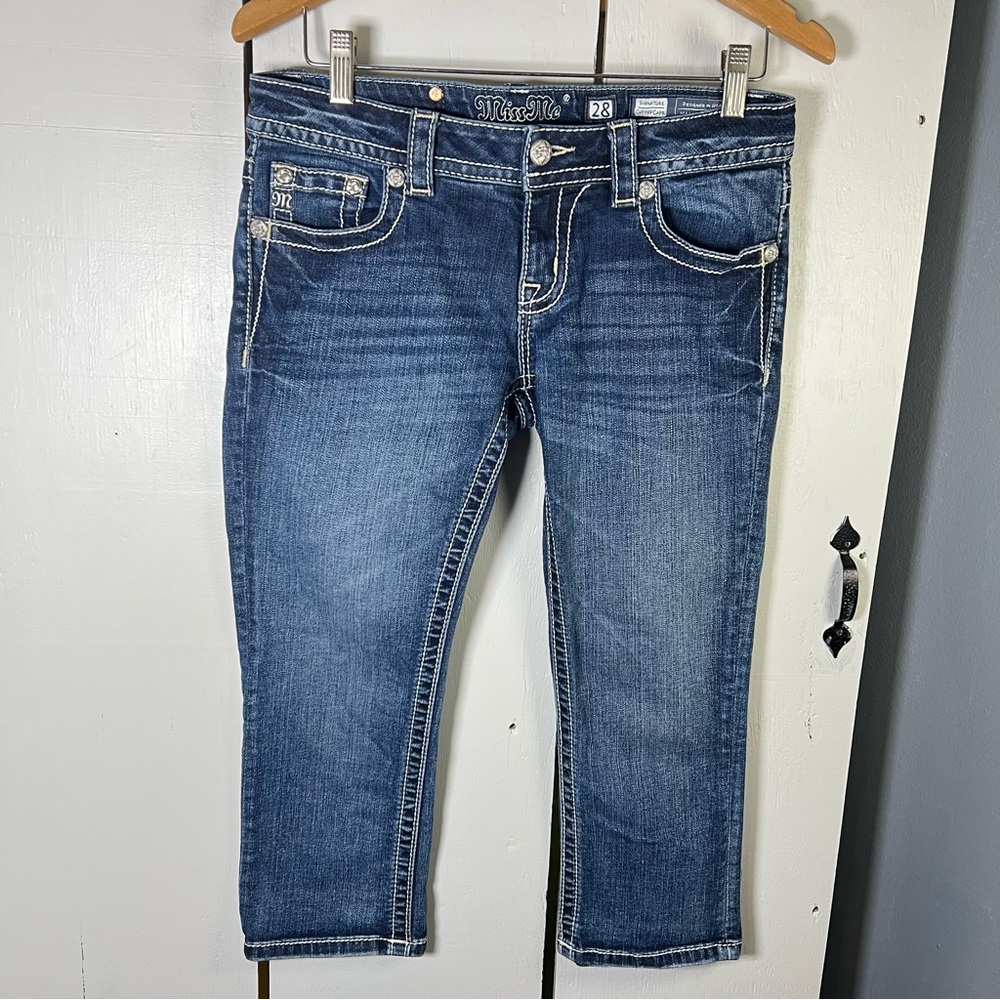 Miss Me Boho Embroidered Cuffed Capri Jeans Low Rise Y2K Festival Style Size 28